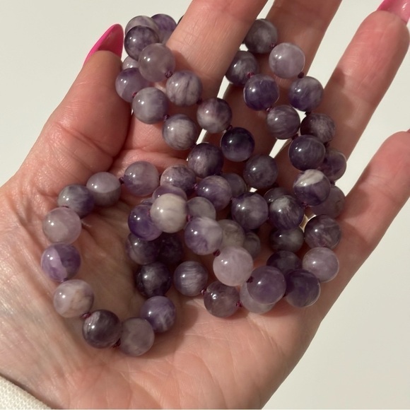 Beautiful Amethyst- large string of handmade hand knotted necklace - Picture 2 of 6